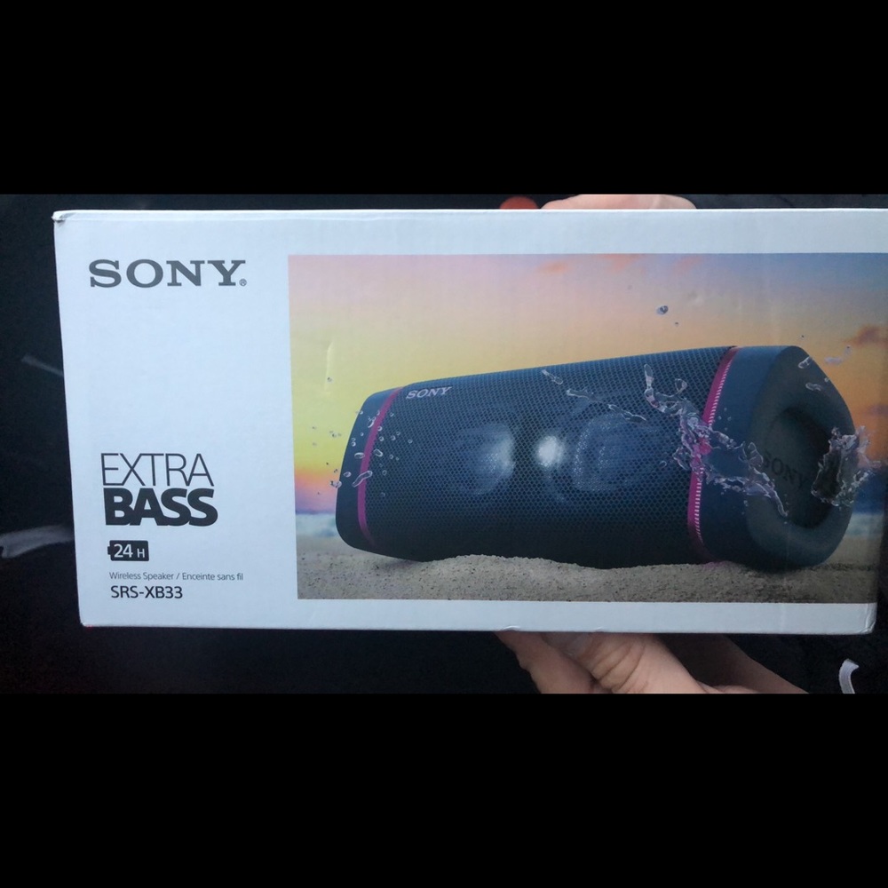Brand new Sony srsx33 Bluetooth speaker